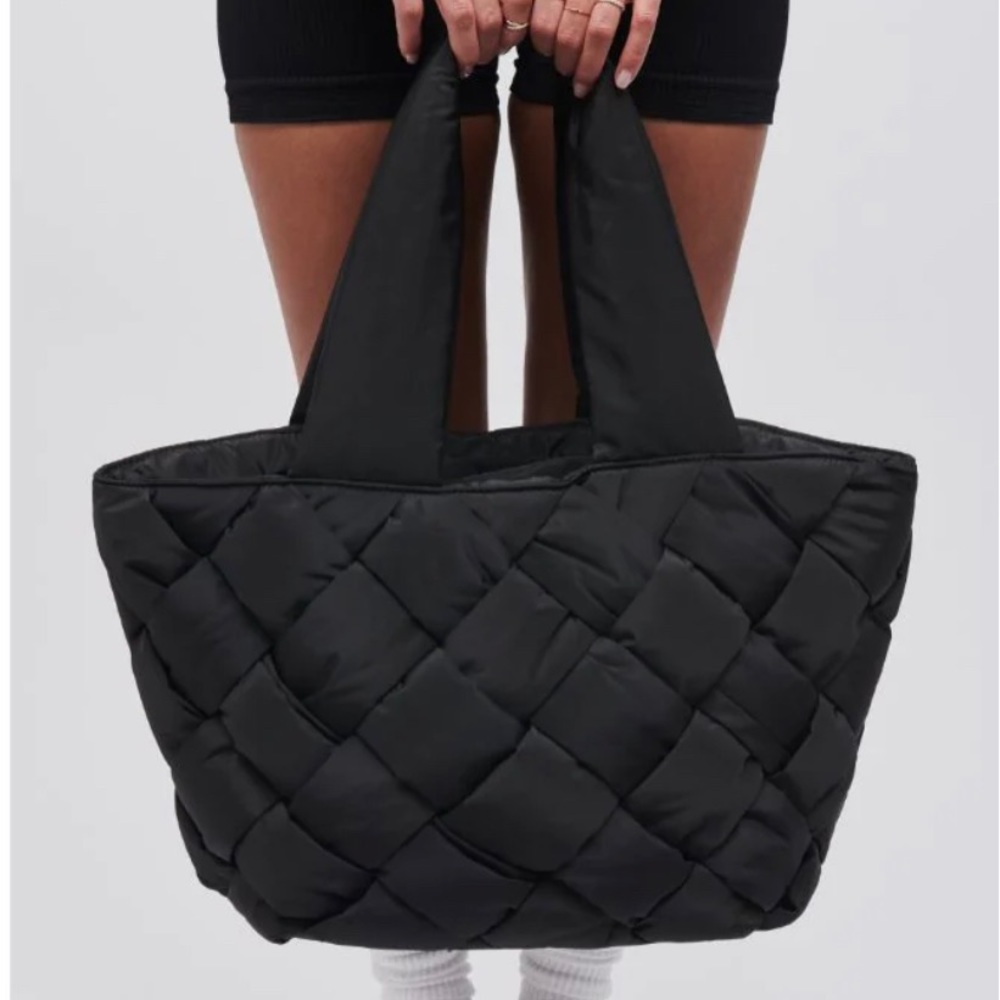 Intuition East West Tote